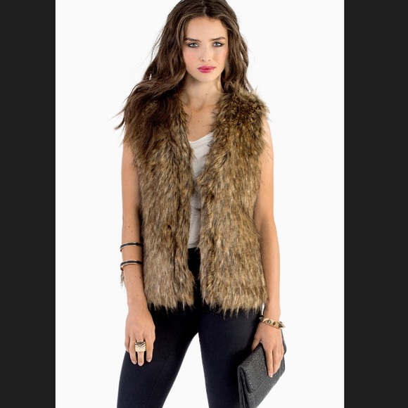Brown Faux Fur Vest - Picture 2 of 7